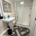 Wellesley Retreat 4br Entire
